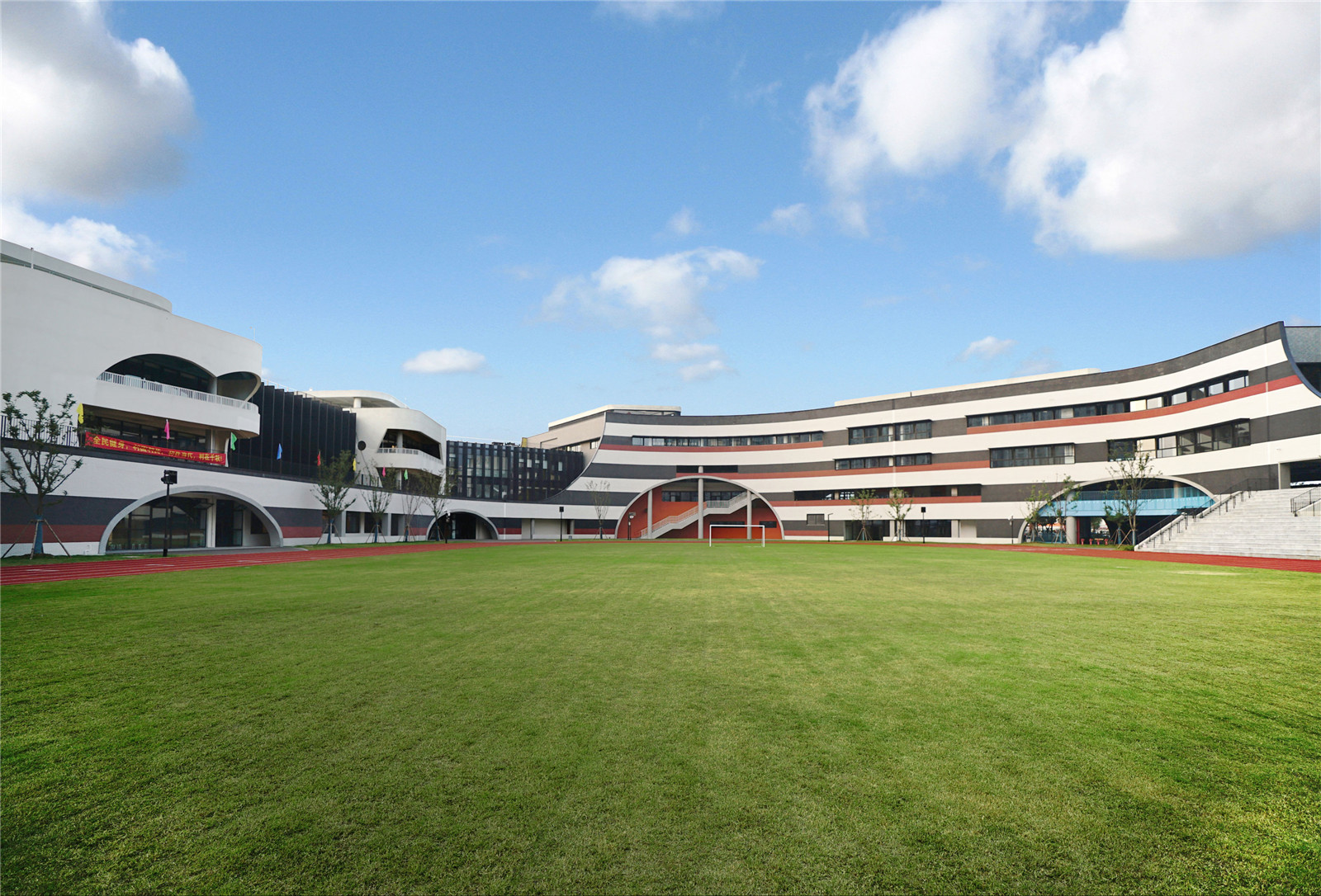 苏州科技城天佑实验小学及幼儿园-BAU-05-dera.jpg